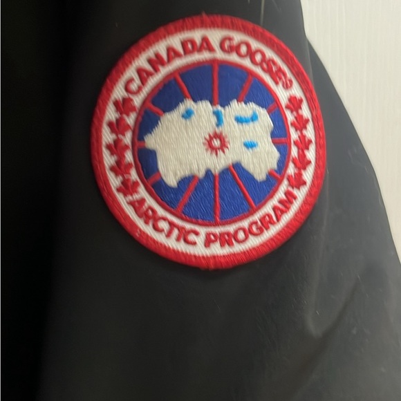 Mint condition, 100% authentic. - Picture 4 of 4